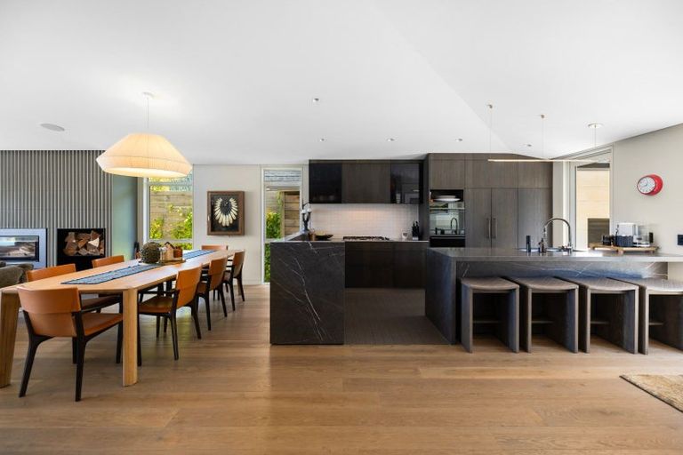 Photo of property in 55e Kent Street, Queenstown, 9300