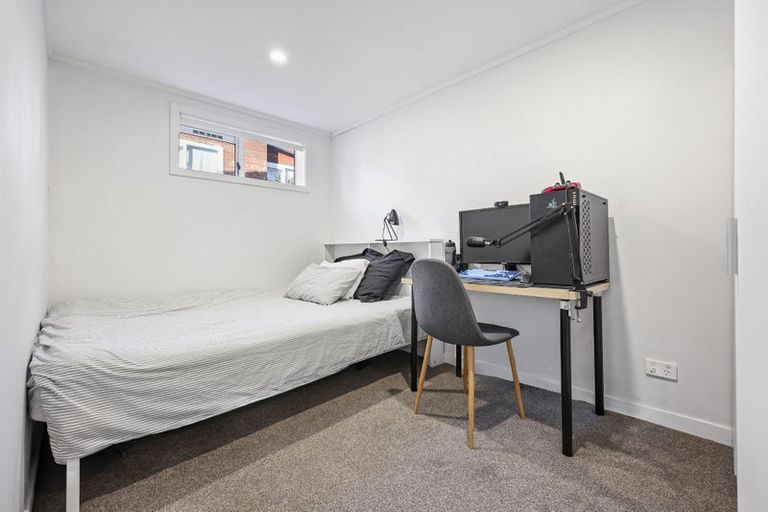 Photo of property in 73 Bradbury Road, Botany Downs, Auckland, 2010