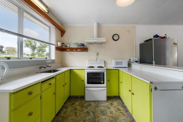 Photo of property in 2/42 Holdaway Street, Riversdale, Blenheim, 7201