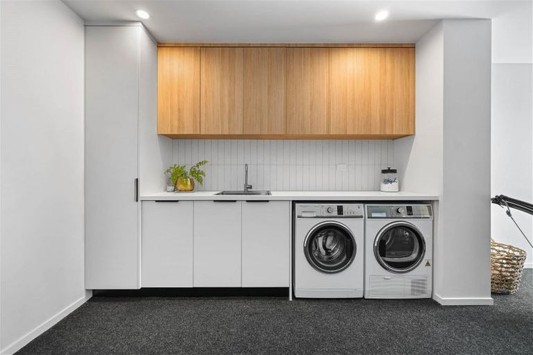 Photo of property in 2/23 Strowan Avenue, Fairfield, Hamilton, 3214