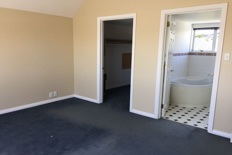 Photo of property in 218 Major Hornbrook Road, Mount Pleasant, Christchurch, 8081