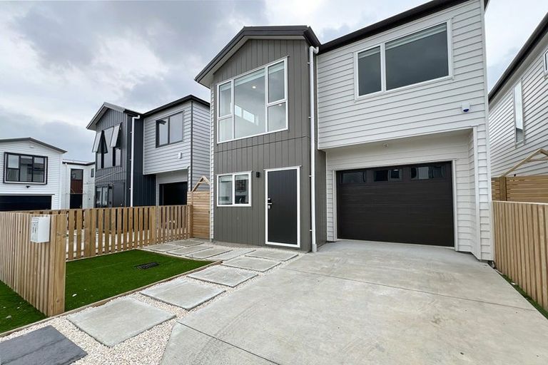 Photo of property in 16 Te Kaapia Road, Papakura, 2110