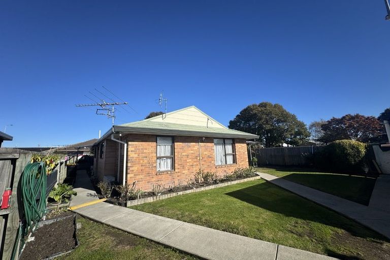 Photo of property in 2/7 Dumfries Drive, Hei Hei, Christchurch, 8042