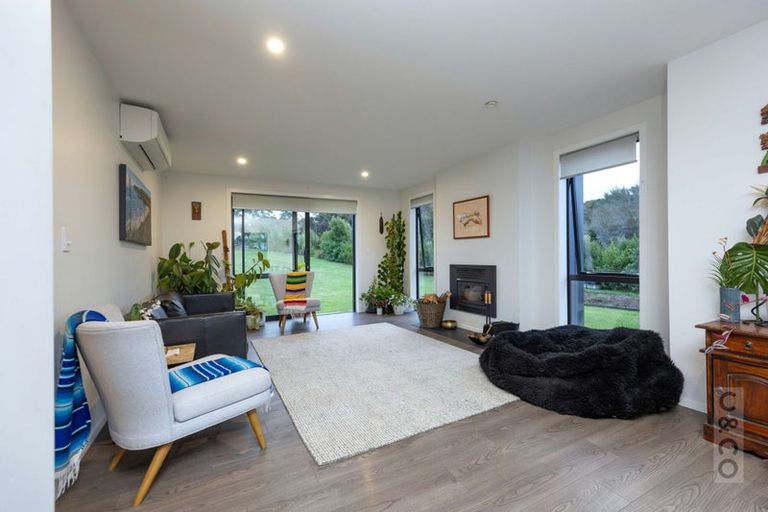 Photo of property in 225b Amreins Road, Taupaki, 0782