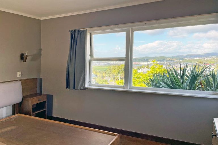 Photo of property in 44 Memorial Drive, Parahaki, Whangarei, 0112
