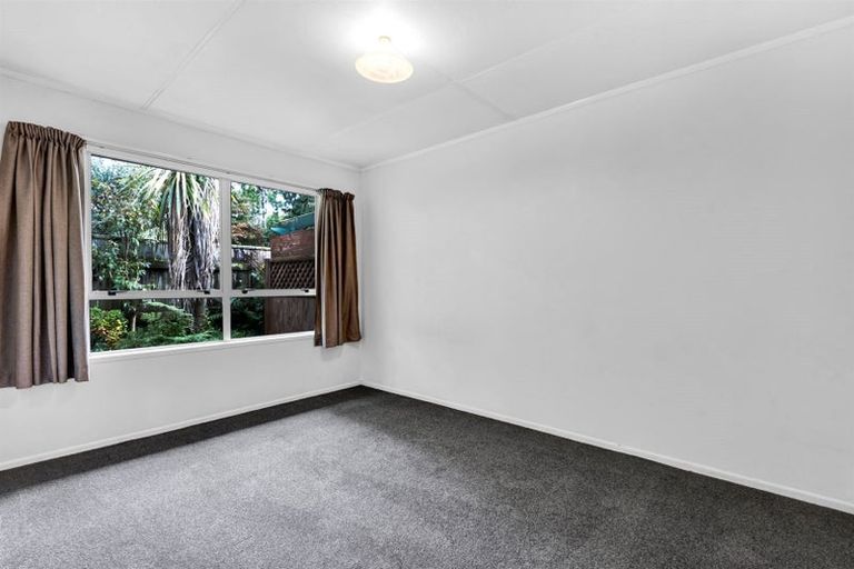 Photo of property in 2a Tawa Street, Inglewood, 4330