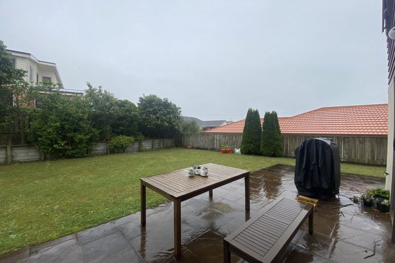 Photo of property in 84 Kentwood Drive, Woodridge, Wellington, 6037