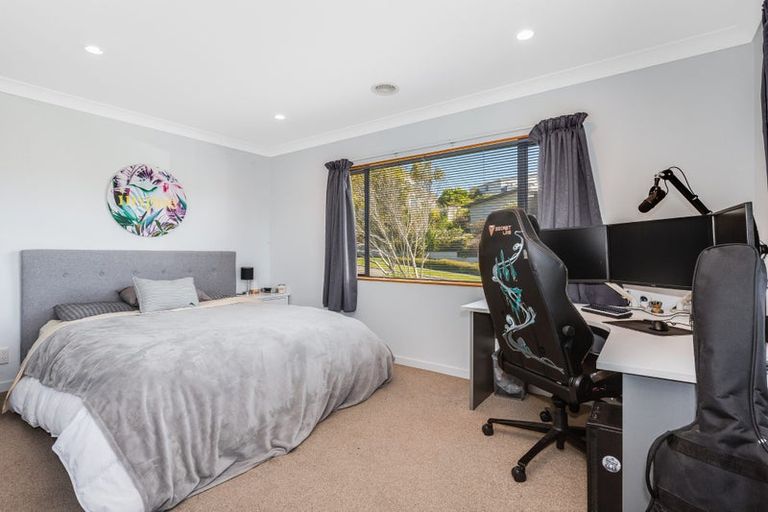 Photo of property in 81 The Masthead, Whitby, Porirua, 5024