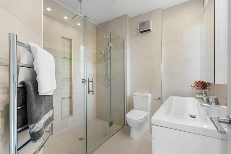 Photo of property in 311a Withells Road, Avonhead, Christchurch, 8042