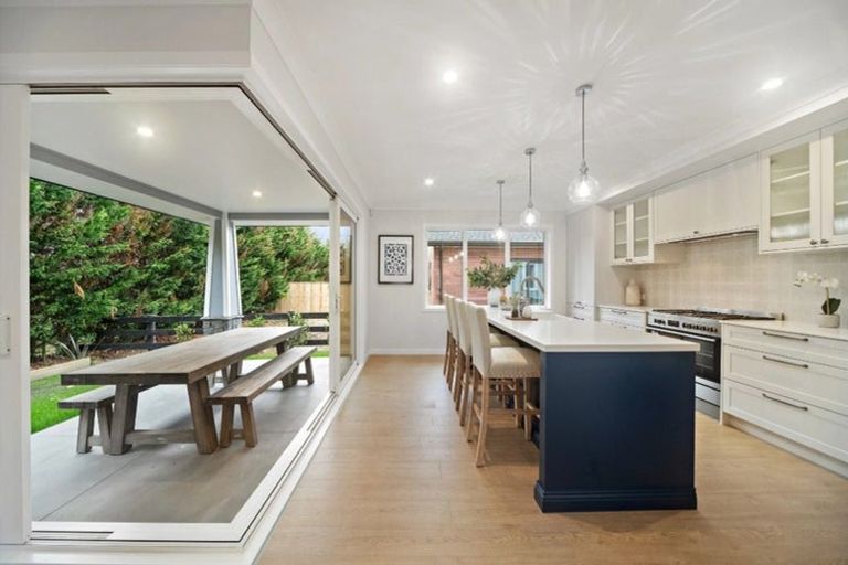 Photo of property in 122a Monument Road, Clevedon, 2582