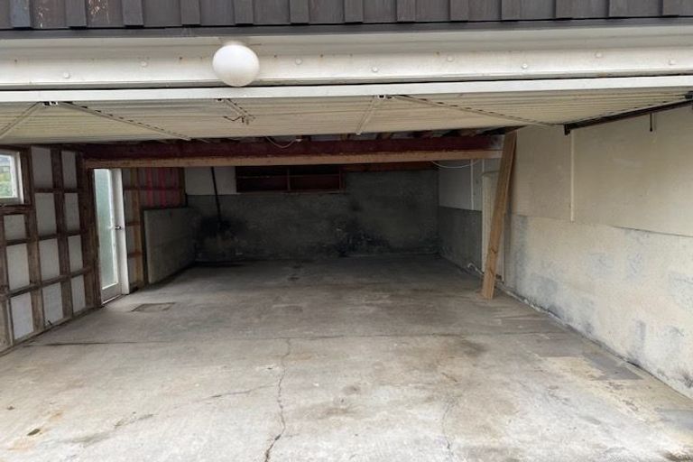 Photo of property in 12 Cranwell Street, Churton Park, Wellington, 6037