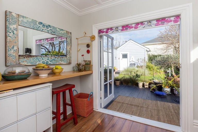 Photo of property in 80 Vigor Brown Street, Napier South, Napier, 4110