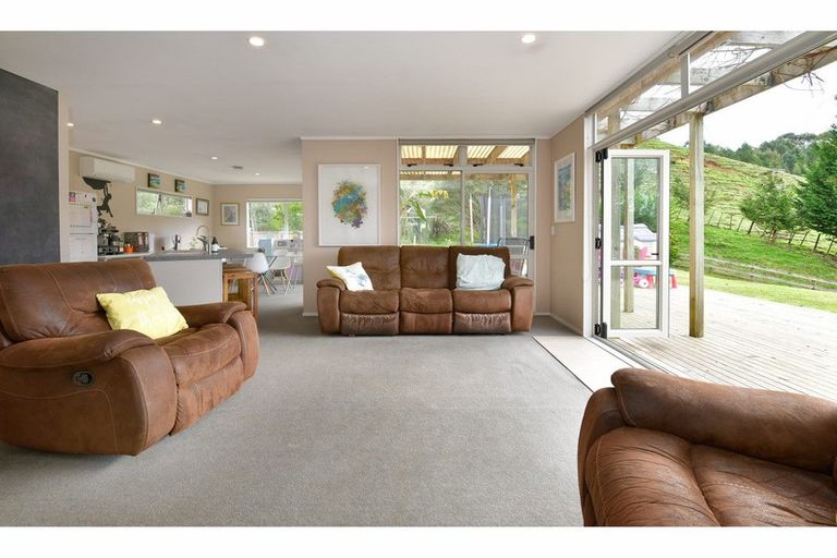 Photo of property in 75c Mick Dillon Road, Tahekeroa, Kaukapakapa, 0873