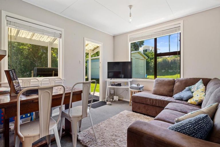 Photo of property in 188 Pukehina Parade, Pukehina, 3189