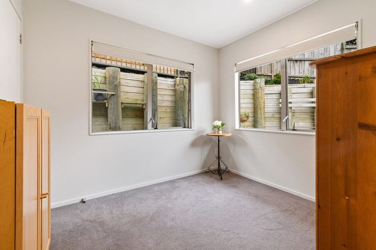 Photo of property in 14 Evelyn Road, Cockle Bay, Auckland, 2014