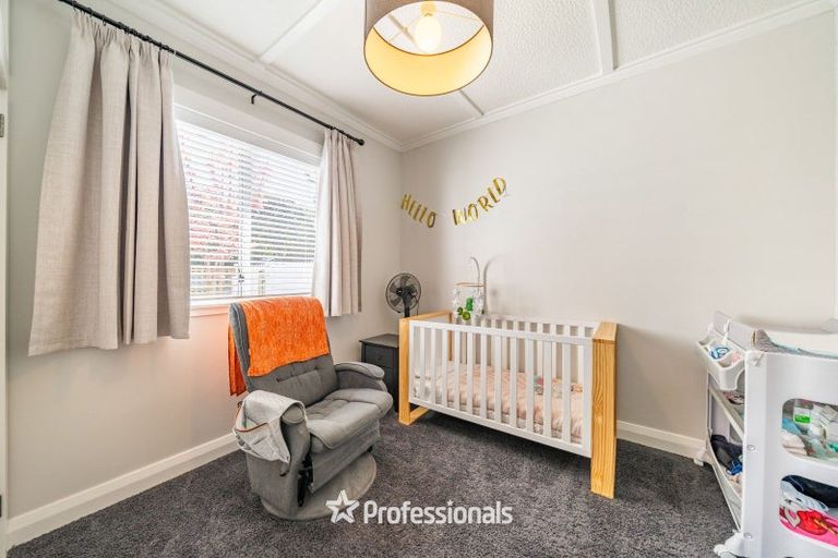 Photo of property in 17 Beaumont Avenue, Alicetown, Lower Hutt, 5010