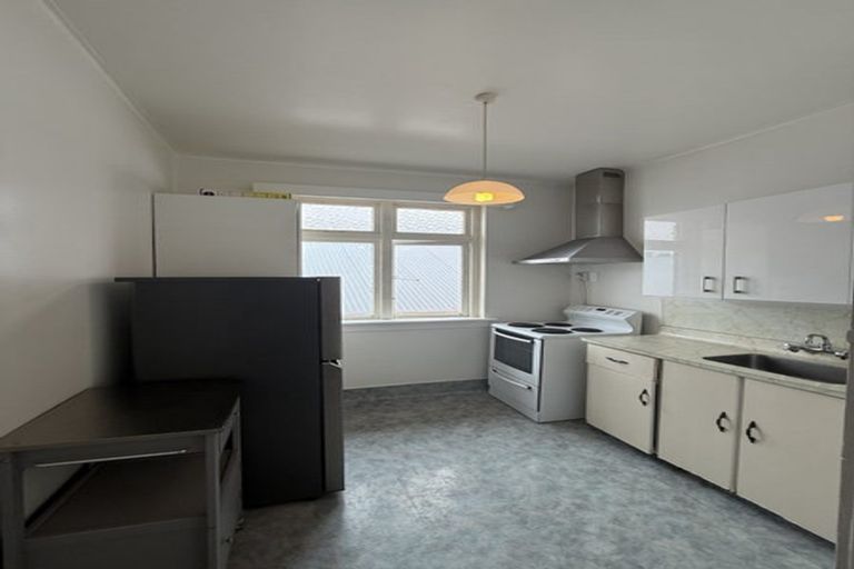 Photo of property in 6 Moncrieff Street, Mount Victoria, Wellington, 6011