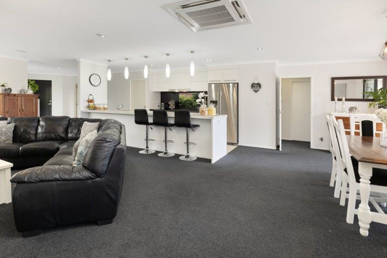 Photo of property in 45 Teal Place, Pyes Pa, Tauranga, 3112