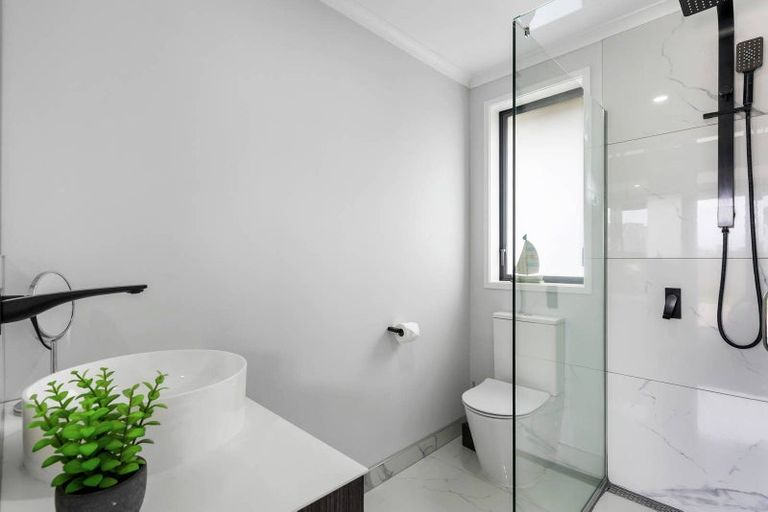 Photo of property in 28 Kerr Crescent, Patumahoe, 2679