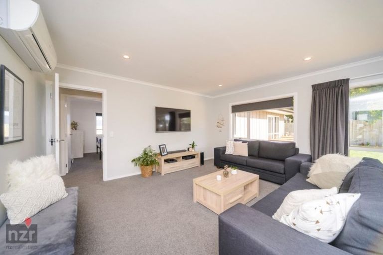 Photo of property in 18 Wescombe Grove, Feilding, 4702