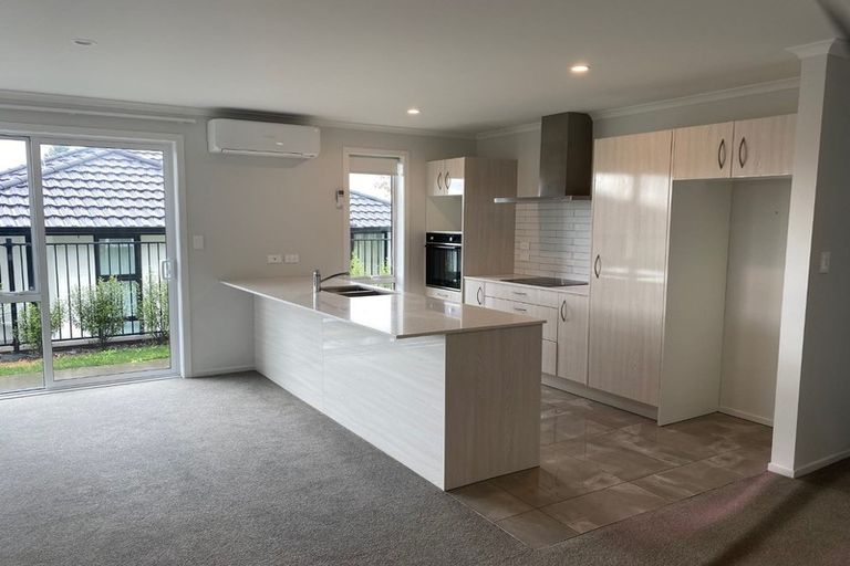 Photo of property in 2 Tangata Way, Omokoroa, 3114