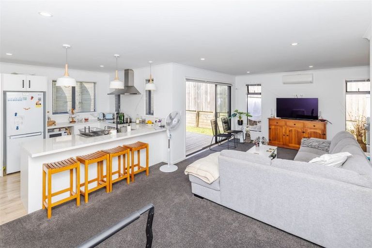 Photo of property in 2/44 Glenview Terrace, Glenview, Hamilton, 3206