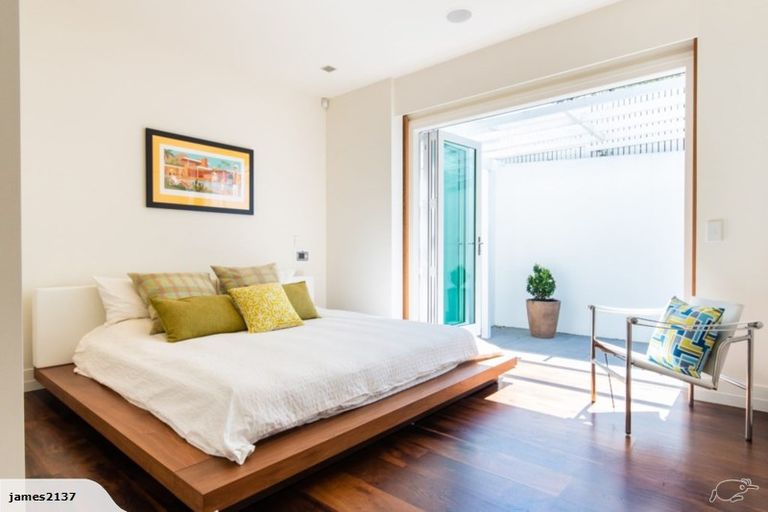 Photo of property in 8 Elizabeth Road, Bluff Hill, Napier, 4110