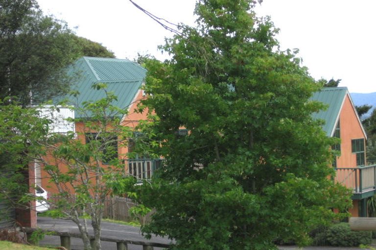 Photo of property in 16a Jacaranda Avenue, Beach Haven, Auckland, 0626