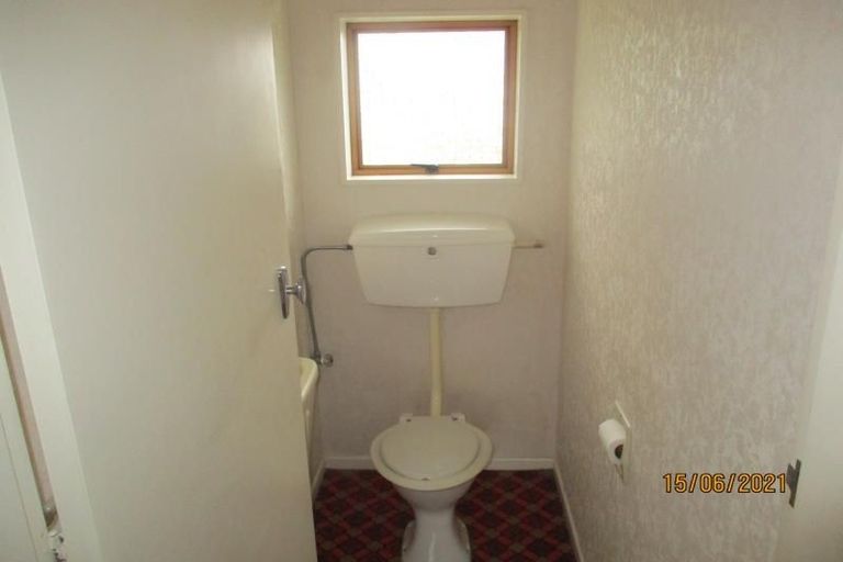 Photo of property in 135 Winara Avenue, Waikanae, 5036