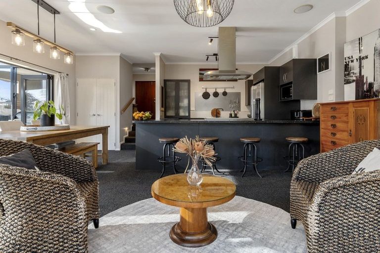 Photo of property in 15 Riddington Rise, Ohauiti, Tauranga, 3112