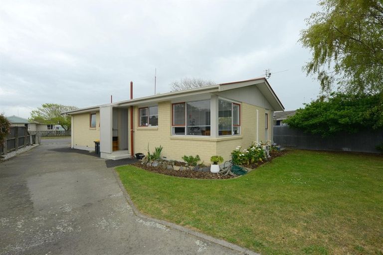 Photo of property in 65 Saint Heliers Crescent, Aranui, Christchurch, 8061