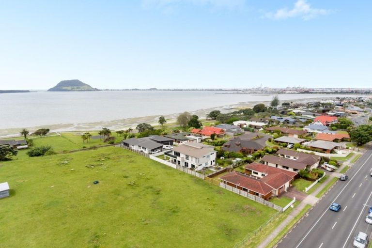 Photo of property in 181 Ngatai Road, Otumoetai, Tauranga, 3110