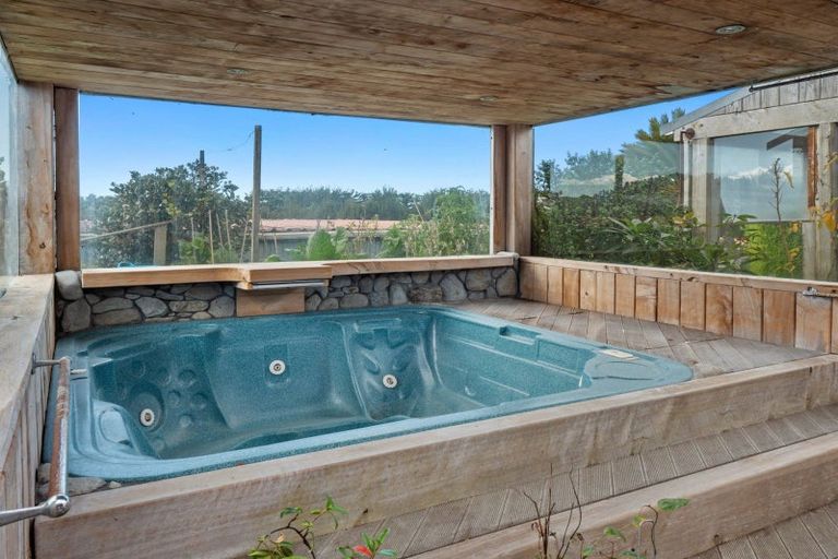 Photo of property in 1 Te Karaka Drive, Minden, Whakamarama, 3172