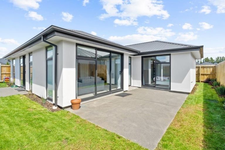 Photo of property in 7 Borthwick Street, Belfast, Christchurch, 8051