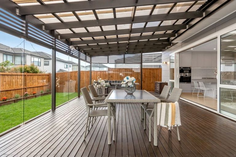 Photo of property in 61 Donegal Park Drive, Flat Bush, Auckland, 2019
