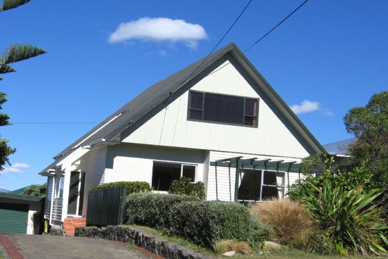 Photo of property in 10 Raumati Terrace, Khandallah, Wellington, 6035