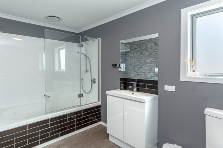 Photo of property in 91 Chester Park Drive, West Taratahi, Carterton, 5791