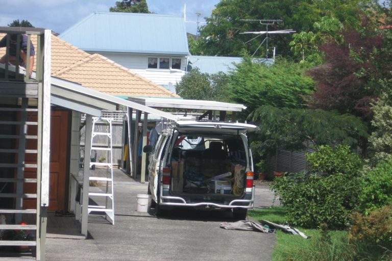 Photo of property in 2/6 Belmont Terrace, Milford, Auckland, 0620