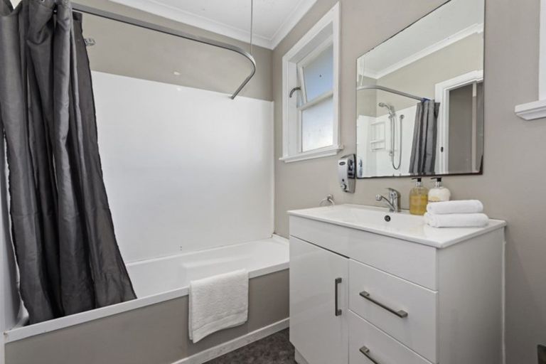 Photo of property in 32 Murray Street, Wallaceville, Upper Hutt, 5018