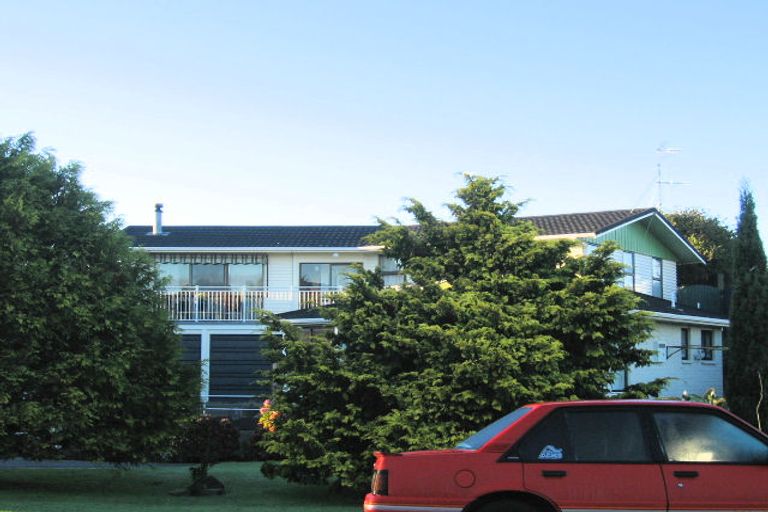 Photo of property in 66 Ocean Road, Paraparaumu Beach, Paraparaumu, 5032