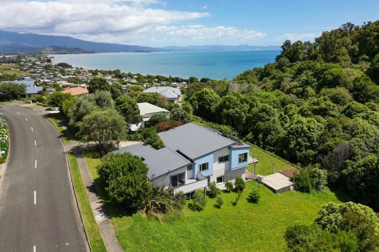 Photo of property in 37 Bay Vista Drive, Pohara, Takaka, 7183