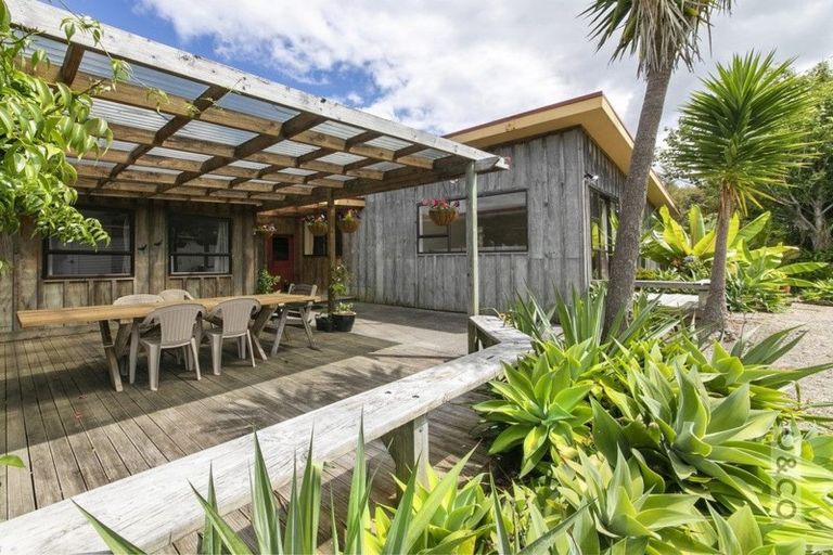 Photo of property in 393 Taylor Road, Helensville, Waimauku, 0882