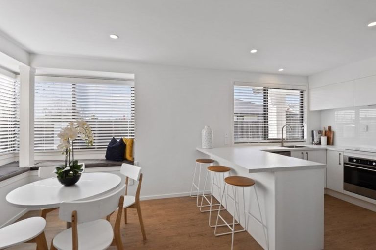 Photo of property in 10 Blighs Road, Strowan, Christchurch, 8052