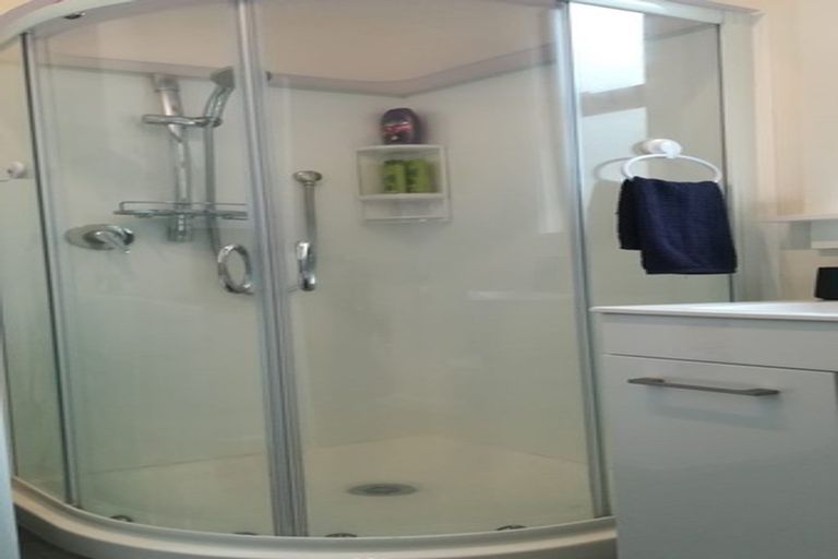 Photo of property in 74-76 Te Awe Awe Street, Hokowhitu, Palmerston North, 4410