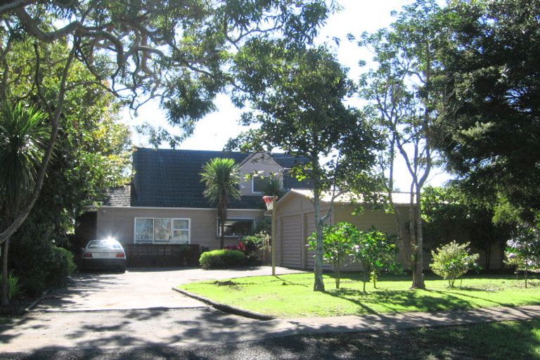 Photo of property in 3 Williams Road, Hobsonville, Auckland, 0618