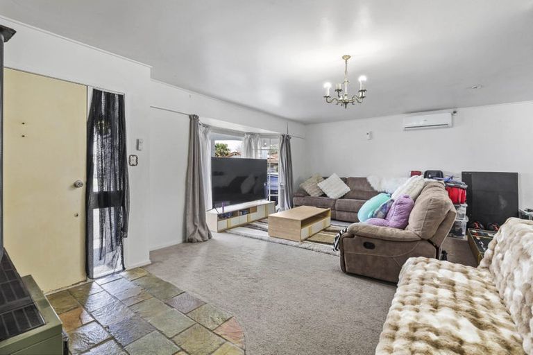 Photo of property in 13 Skilling Place, Farm Cove, Auckland, 2012