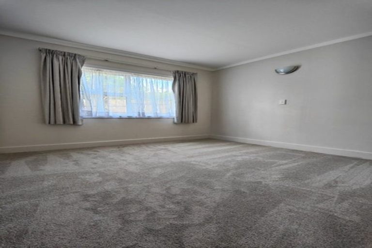 Photo of property in 33 Cherry Road, Bucklands Beach, Auckland, 2014