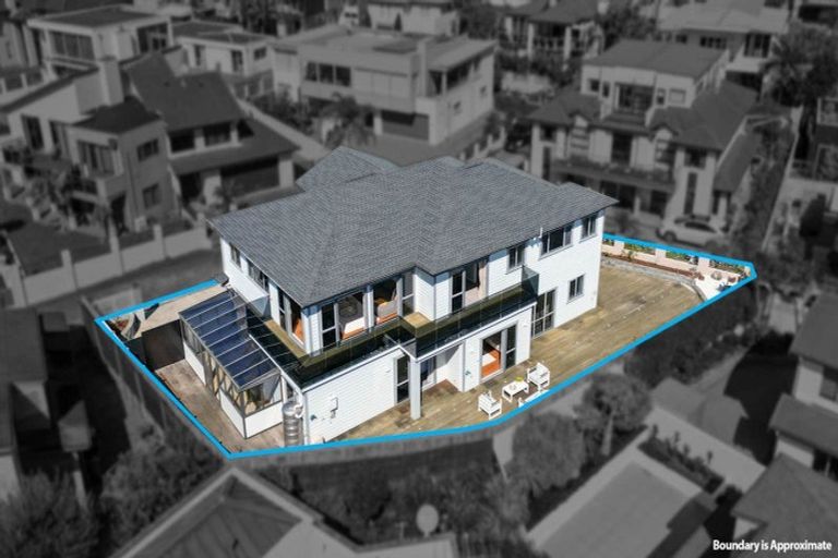 Photo of property in 41 Compass Way, Half Moon Bay, Auckland, 2012