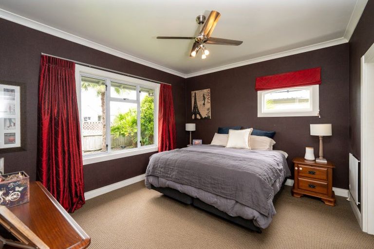 Photo of property in 709 Avenue Road West, Saint Leonards, Hastings, 4120