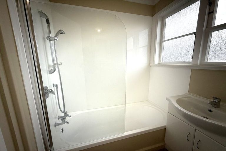 Photo of property in 64 Hutcheson Street, Mayfield, Blenheim, 7201